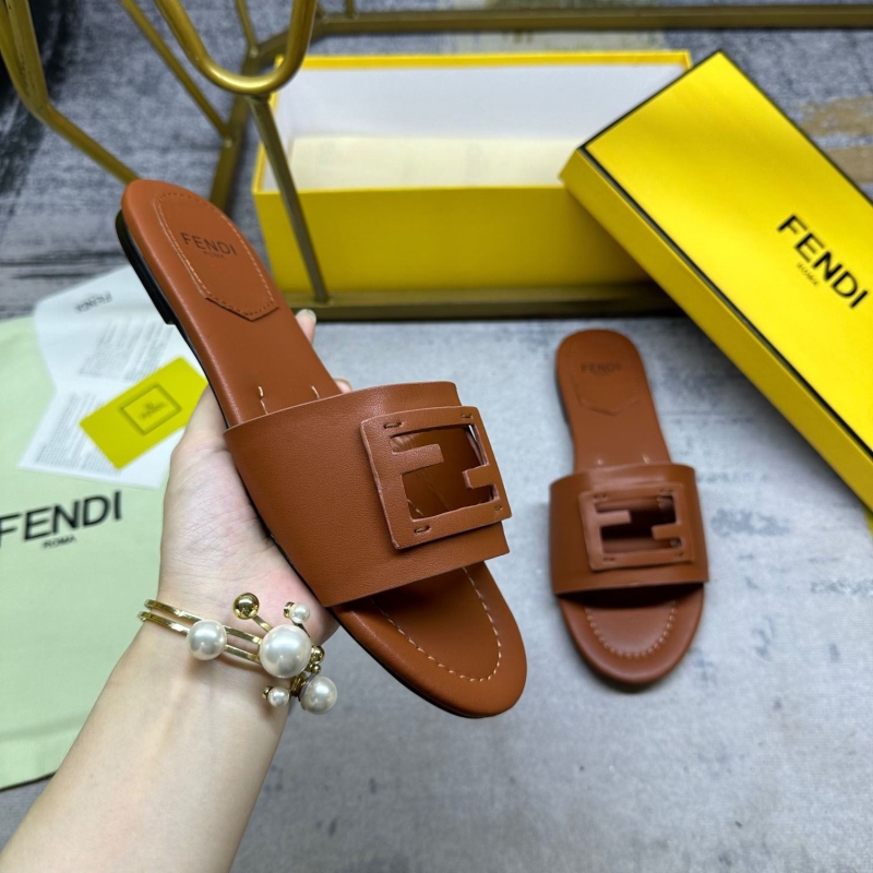 F**di slippers